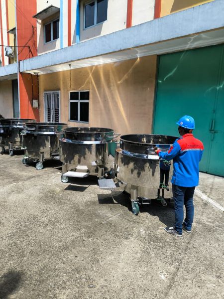 Project Update: 1200L Double Jacket Tank (SUS 304 Mirror Finish) Delivered To Paint Manufacturer